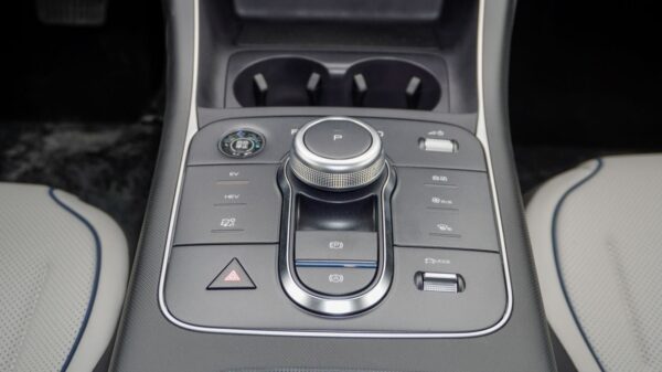BYD Destroyer 05 PLUG IN Hybrid 2024 MODEL - 图片 3