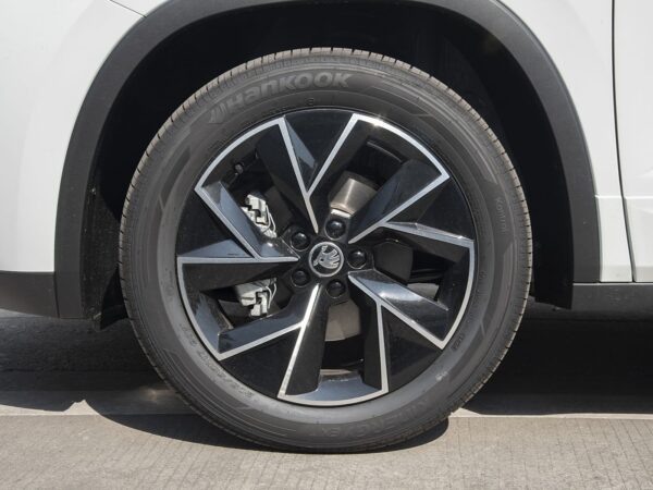 SKODA KamiqGT 2025 1.5L Automatic Premium Edition New car for wholesale! - 图片 4