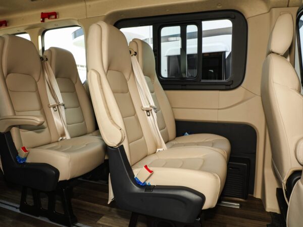 MAXUS EV90 2024 BUS 15-seater extended axle high roof 100kWh wholesale - 图片 17