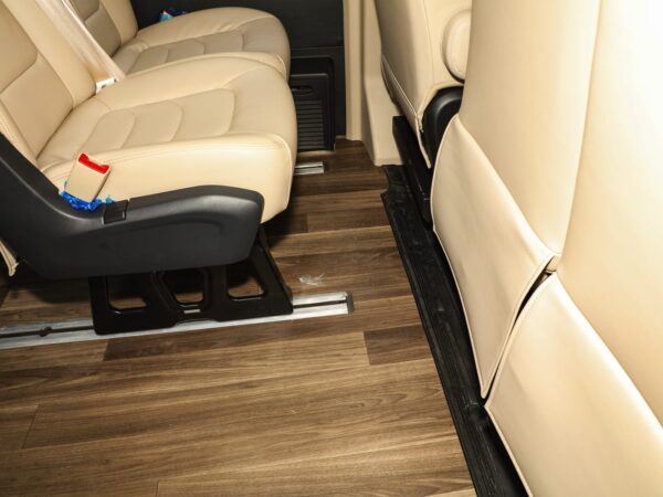 MAXUS EV90 2024 BUS 15-seater extended axle high roof 100kWh wholesale - 图片 3