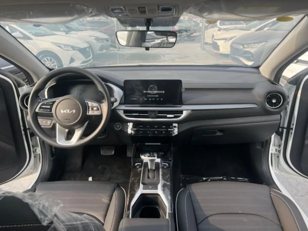 KIA K3 2024 1.5L CVT Comfort Premium - 图片 6