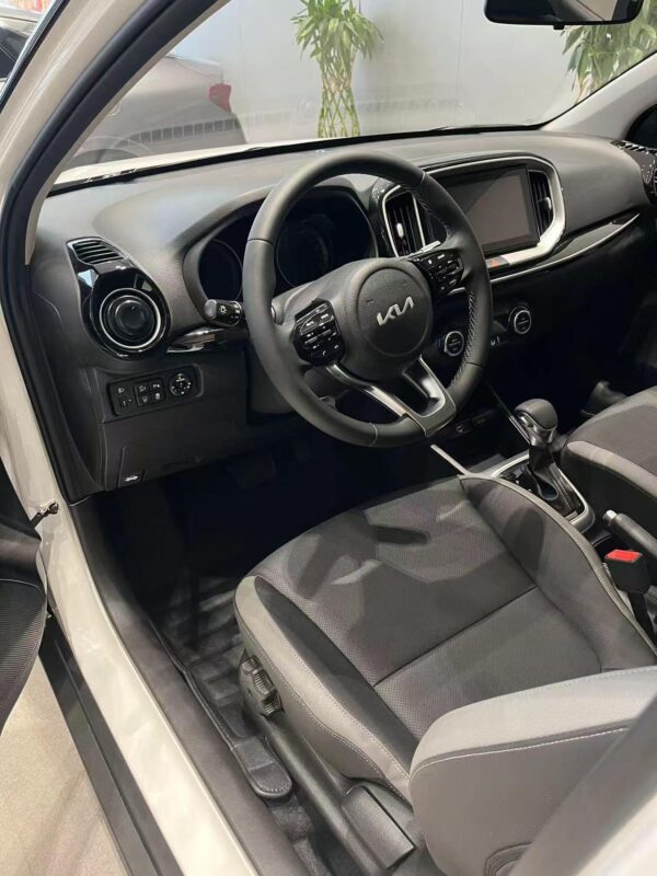 KIA KX1 1.4L CVT Sunroof Model 2025 - 图片 2